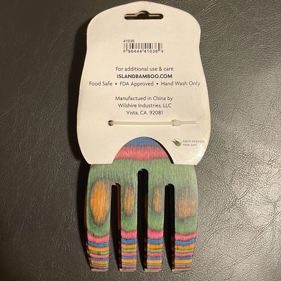 Island Bamboo Pakka Salad Hands NWT - Picture 2 of 3